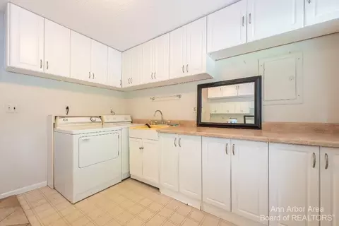8045 Shield Rd, Dexter, MI 48130 photo 44