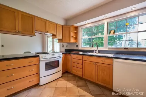 8045 Shield Rd, Dexter, MI 48130 photo 24