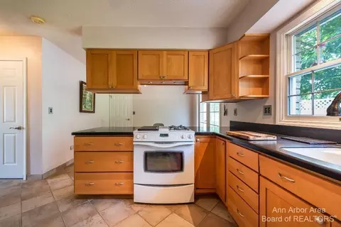 8045 Shield Rd, Dexter, MI 48130 photo 25