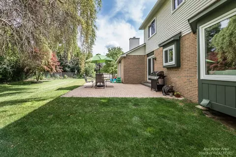 6471 Bedview Dr, Saline, MI 48176 photo 43