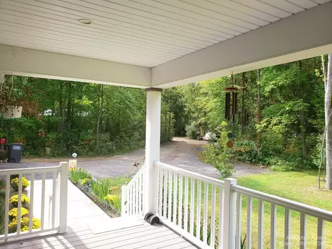 9504 Tuttlehill Rd, Maybee, MI 48159 photo 4