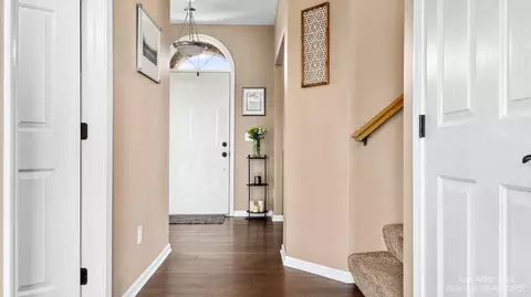 5291 Falling Leaf Dr, Ann Arbor, MI 48108 photo 7