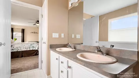 5291 Falling Leaf Dr, Ann Arbor, MI 48108 photo 32