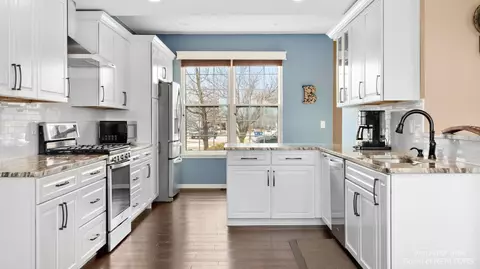 5291 Falling Leaf Dr, Ann Arbor, MI 48108 photo 12