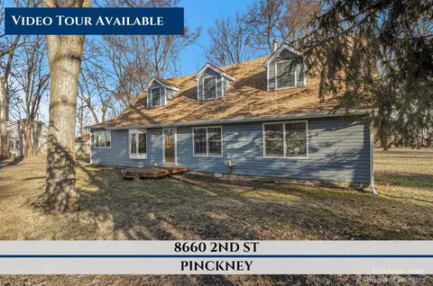 8660 Second St, Pinckney, MI 48169