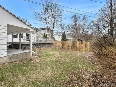 2010 Devolson Ave, Ann Arbor, MI 48104 photo 27