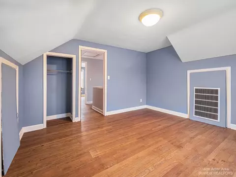 2010 Devolson Ave, Ann Arbor, MI 48104 photo 19