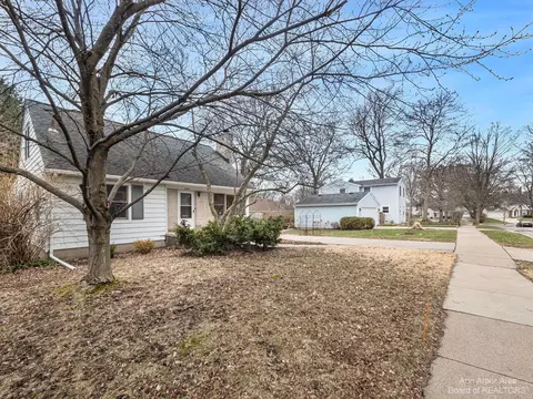 2010 Devolson Ave, Ann Arbor, MI 48104 photo 1