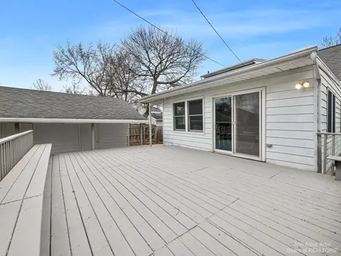 2010 Devolson Ave, Ann Arbor, MI 48104 photo 24