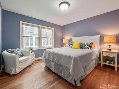 2010 Devolson Ave, Ann Arbor, MI 48104 photo 12