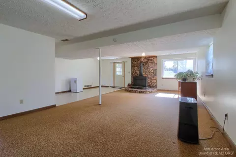 7425 Warner Rd, Saline, MI 48176 photo 23