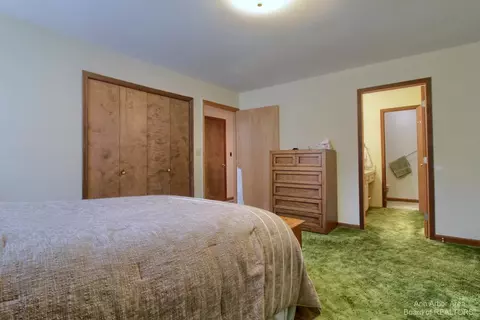 7425 Warner Rd, Saline, MI 48176 photo 16