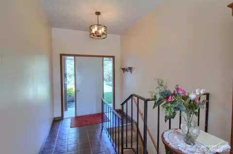 7425 Warner Rd, Saline, MI 48176 photo 4