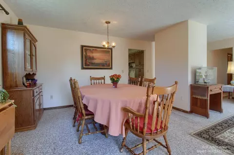 7425 Warner Rd, Saline, MI 48176 photo 7