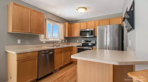 430 Cambridge Dr, Dexter, MI 48130 photo 6
