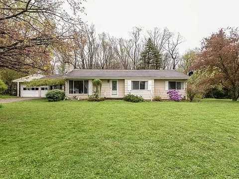 225 First St, Munith, MI 49259 photo 1