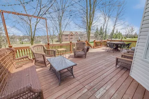 332 Pembroke Dr, Saline, MI 48176 photo 40