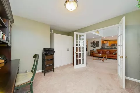 332 Pembroke Dr, Saline, MI 48176 photo 9