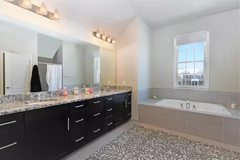 2040 Hackamore Dr, Ann Arbor, MI 48103 photo 25