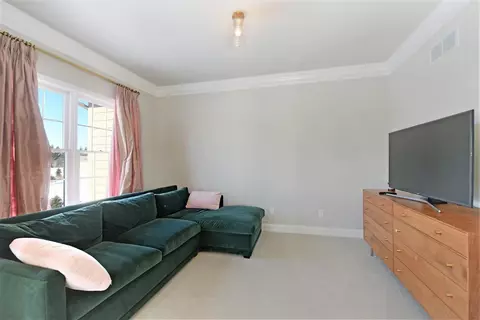 2040 Hackamore Dr, Ann Arbor, MI 48103 photo 23