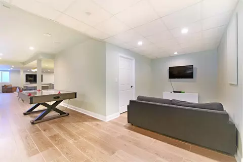 2040 Hackamore Dr, Ann Arbor, MI 48103 photo 45