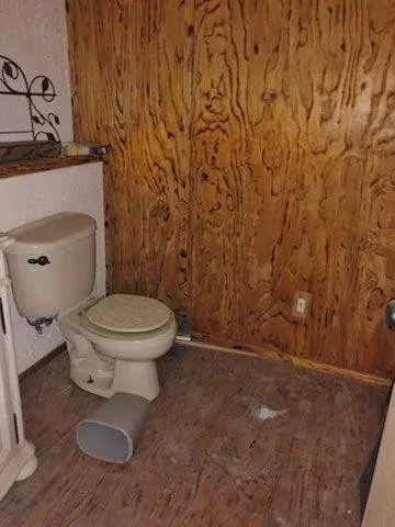 7432 Cooper St, Jackson, MI 49201 photo 2