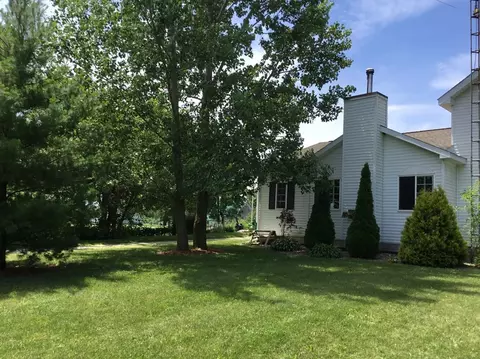 8430 Kaiser Rd, Saline, MI 48176 photo 2