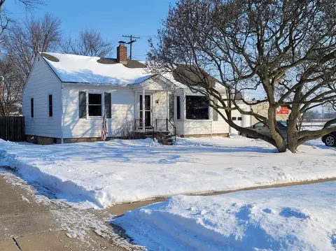363 E Phillips Ave, Milan, MI 48160 photo 1
