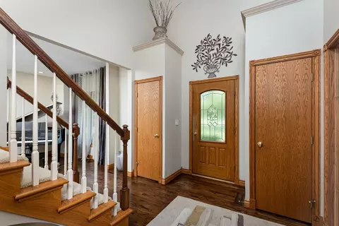 9350 Apple Crest Dr, Saline, MI 48176 photo 5