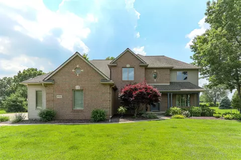 9350 Apple Crest Dr, Saline, MI 48176 photo 1
