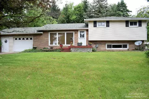 9970 Allison Rd, Maybee, MI 48159 photo 1