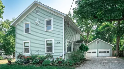 108 Burt St, Tecumseh, MI 49286 photo 1