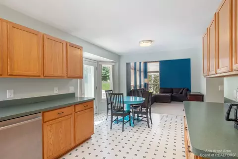 8217 Webster Dr, Dexter, MI 48130 photo 10