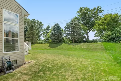 8217 Webster Dr, Dexter, MI 48130 photo 27