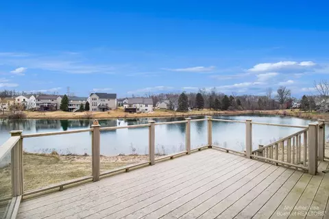 8468 Parkridge Dr, Dexter, MI 48130 photo 2