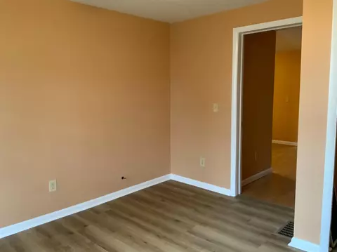 212 Ormsby, Adrian, MI 49221 photo 19