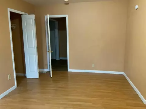 212 Ormsby, Adrian, MI 49221 photo 9
