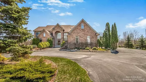 6859 Daly Rd, Dexter, MI 48130 photo 2