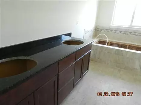 23746 Scott, Flat Rock, MI 48134 photo 6