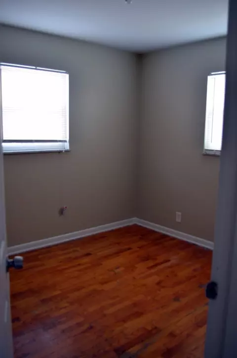 1402 Barbara Dr, Flint, MI 48505 photo 8