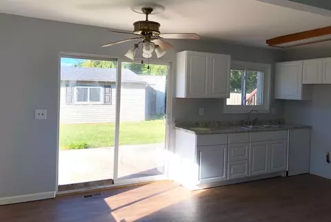 15875 Elm Ct, Romulus, MI 48174 photo 6