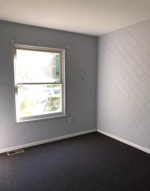 15875 Elm Ct, Romulus, MI 48174 photo 10