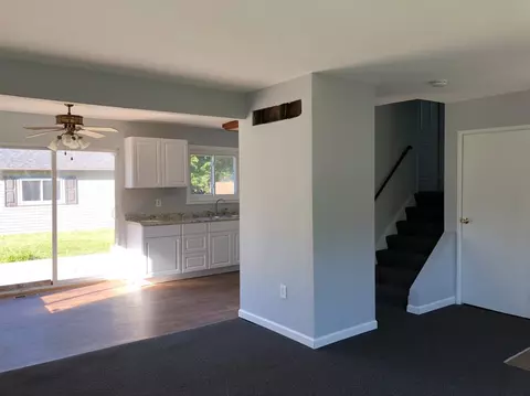 15875 Elm Ct, Romulus, MI 48174 photo 5