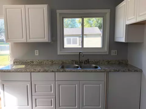 15875 Elm Ct, Romulus, MI 48174 photo 7
