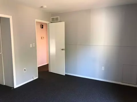 15875 Elm Ct, Romulus, MI 48174 photo 11