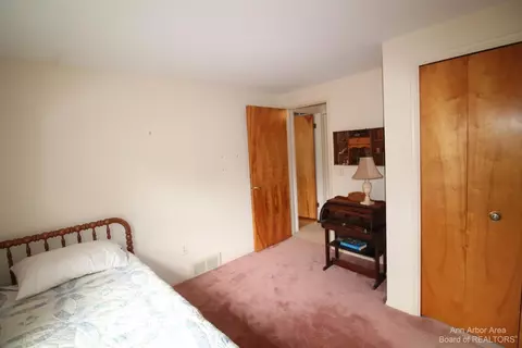 3055 Bluett Rd, Ann Arbor, MI 48105 photo 35