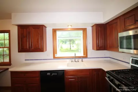 3055 Bluett Rd, Ann Arbor, MI 48105 photo 14