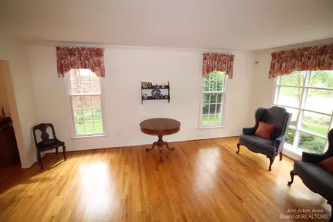 3055 Bluett Rd, Ann Arbor, MI 48105 photo 9