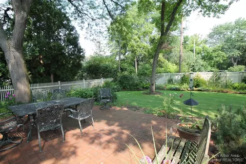 3055 Bluett Rd, Ann Arbor, MI 48105 photo 3