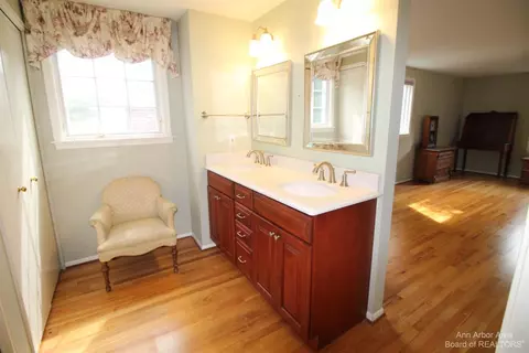 3055 Bluett Rd, Ann Arbor, MI 48105 photo 27